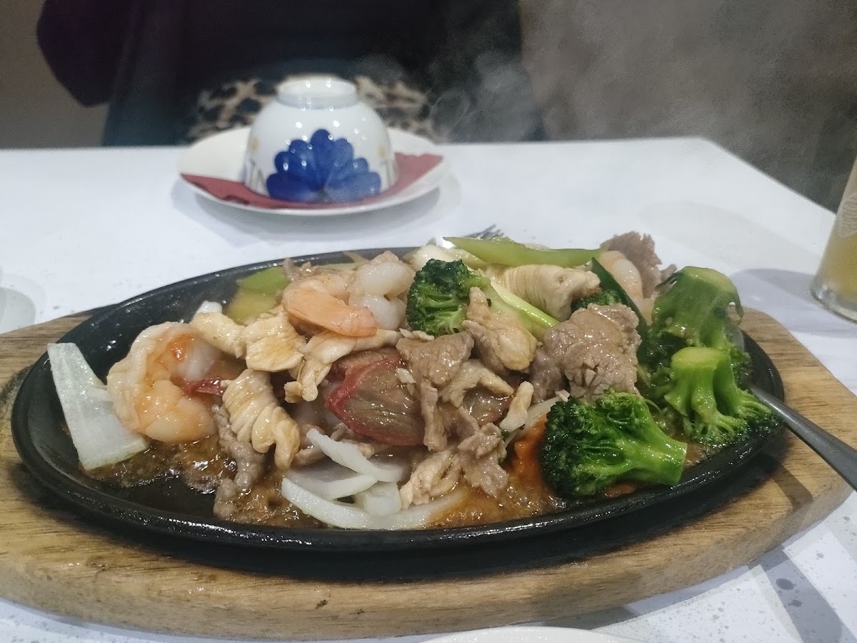 Banner Milton Chinese & Thai Restaurant 03